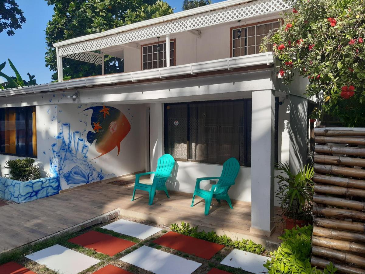 Joebi'S House Walking Distance To Rocky Cay Beach Ideal For Families Or Groups Buenavista  Exterior photo