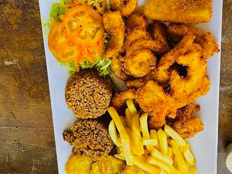 Awesome local food at Rocky Cay